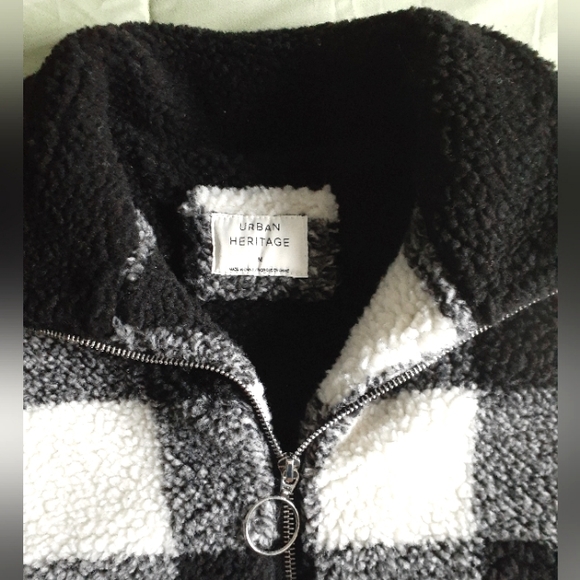 Fuzzy pullover checkered jacket - Picture 2 of 3